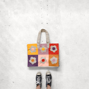 124. FLORAL BLOCK JUMBO TOTE