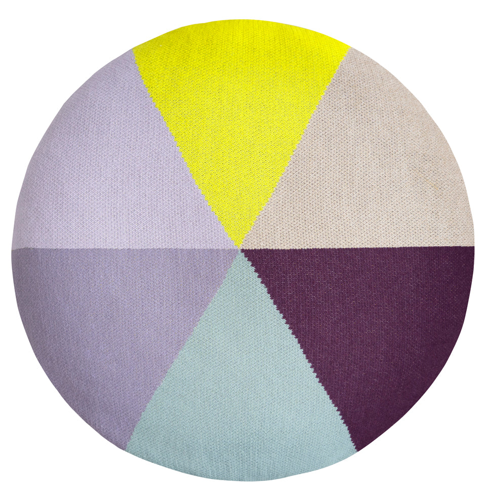 JUMBO PINWHEEL KNIT ROUND CUSHION